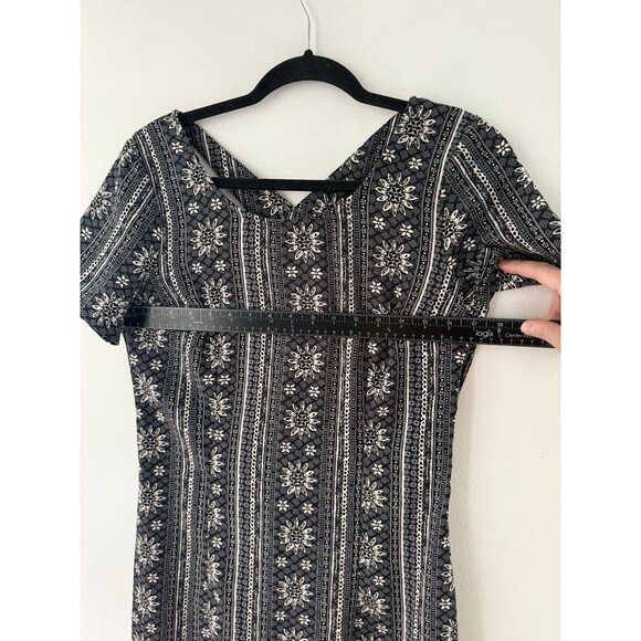 Hollister Women’s M Dress Black White Floral Mini Short Sleeve Dress - Picture 6 of 8